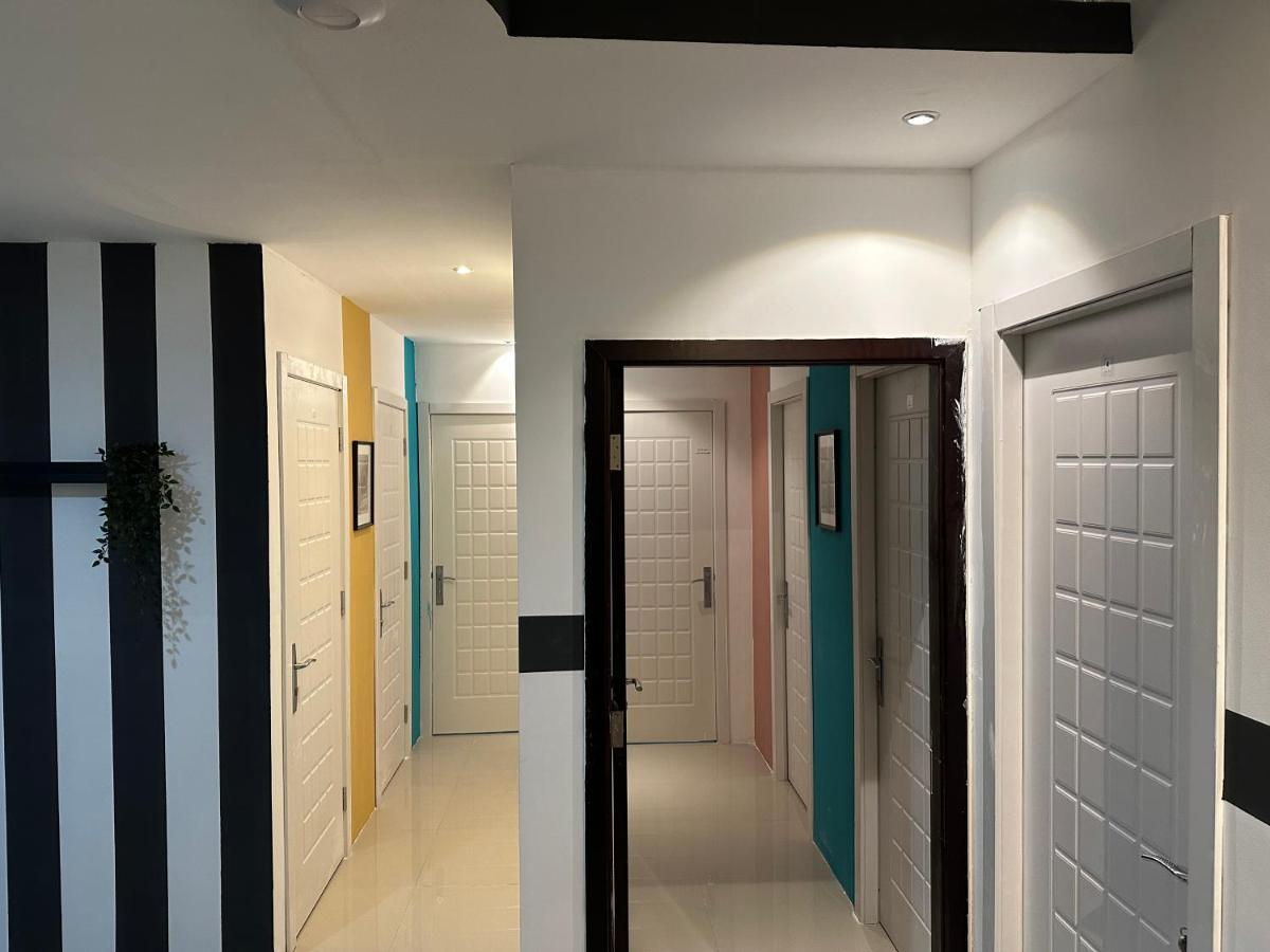 Traveller Partition Room In Al Barsha 1 Near Metro Dubaï Extérieur photo