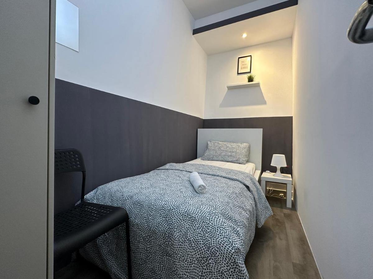 Traveller Partition Room In Al Barsha 1 Near Metro Dubaï Extérieur photo