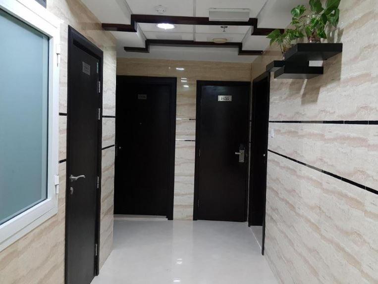 Traveller Partition Room In Al Barsha 1 Near Metro Dubaï Extérieur photo